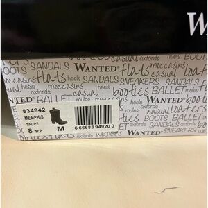 Women’s size 8 cowboy boots